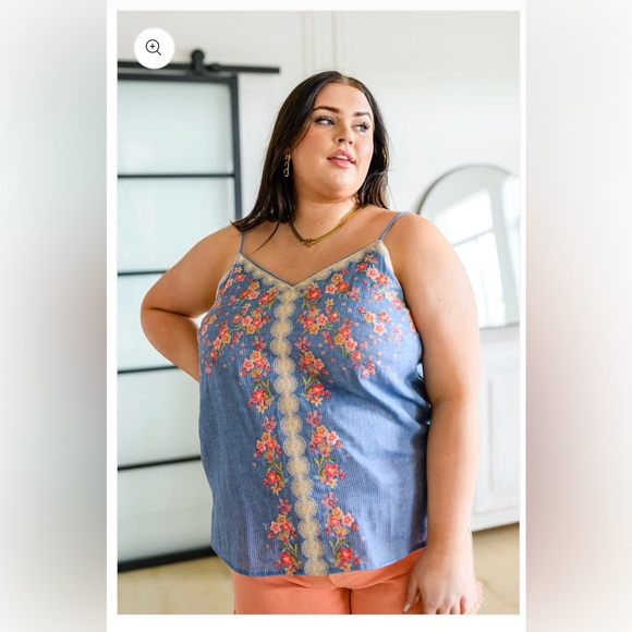 Savanna Jane take me to Greece Tank 1X - Picture 2 of 11